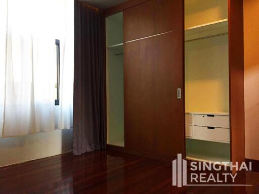 For RENT : House Ekkamai / 4 Bedroom / 4 Bathrooms / 561 sqm / 150000 THB [7537847]