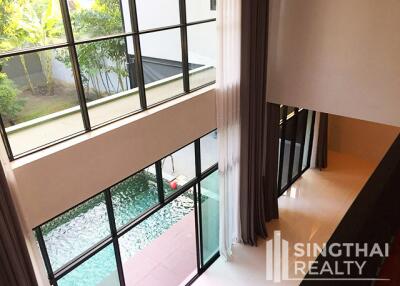 For RENT : House Ekkamai / 4 Bedroom / 4 Bathrooms / 561 sqm / 150000 THB [7537847]