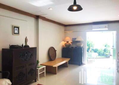 For RENT : Townhouse Thonglor / 4 Bedroom / 3 Bathrooms / 161 sqm / 150000 THB [7667081]