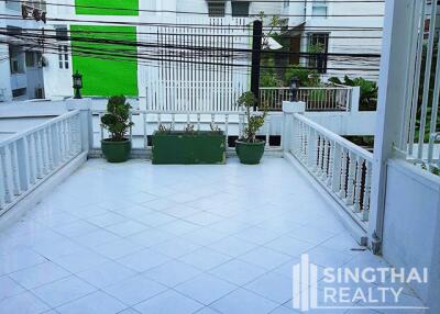 For RENT : Townhouse Thonglor / 4 Bedroom / 3 Bathrooms / 161 sqm / 150000 THB [7667081]