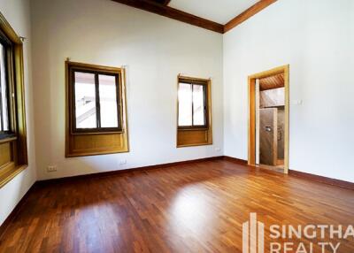 For RENT : House Phromphong / 3 Bedroom / 4 Bathrooms / 401 sqm / 150000 THB [7899714]