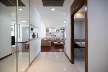 For RENT : The Residence Sukhumvit 24 / 4 Bedroom / 5 Bathrooms / 320 sqm / 150000 THB [9712018]