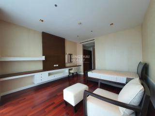 For RENT : Athenee Residence / 3 Bedroom / 4 Bathrooms / 220 sqm / 150000 THB [10282635]