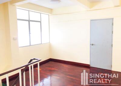 For RENT : Office Thonglor / 2 Bedroom / 2 Bathrooms / 222 sqm / 155000 THB [7599067]