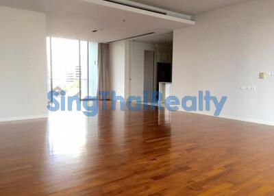 For RENT : Domus / 3 Bedroom / 3 Bathrooms / 251 sqm / 160000 THB [3206456]