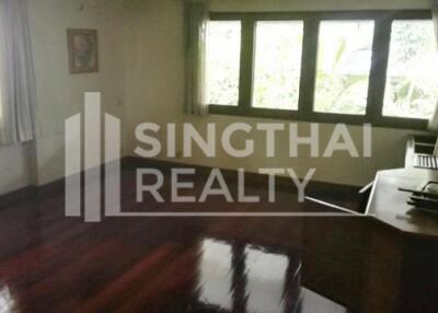 For RENT : House Thonglor / 3 Bedroom / 3 Bathrooms / 301 sqm / 160000 THB [3865640]