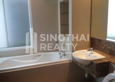 For RENT : Belgravia Residences / 4 Bedroom / 4 Bathrooms / 296 sqm / 160000 THB [4081931]