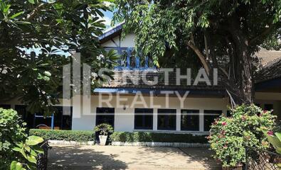 For RENT : House Phromphong / 3 Bedroom / 2 Bathrooms / 481 sqm / 160000 THB [4233716]