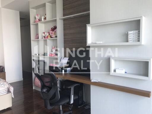 For RENT : Le Raffine Jambu Dvipa Sukhumvit 39 / 2 Bedroom / 2 Bathrooms / 280 sqm / 160000 THB [4470422]