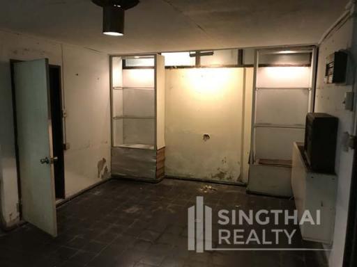 For RENT : House Thonglor / 3 Bedroom / 3 Bathrooms / 351 sqm / 160000 THB [5393720]