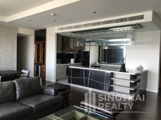 For RENT : The Emporio Place / 3 Bedroom / 3 Bathrooms / 227 sqm / 160000 THB [5309696]