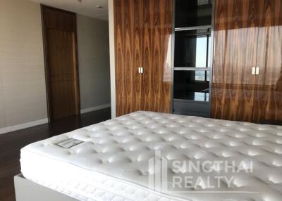 For RENT : The Emporio Place / 3 Bedroom / 3 Bathrooms / 227 sqm / 160000 THB [5309696]
