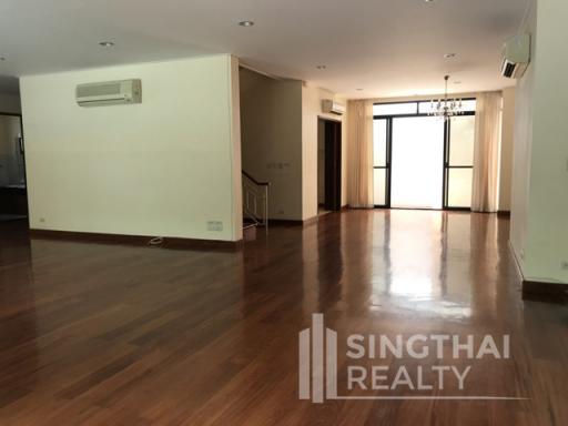 For RENT : House Nana / 4 Bedroom / 4 Bathrooms / 401 sqm / 160000 THB [5432129]