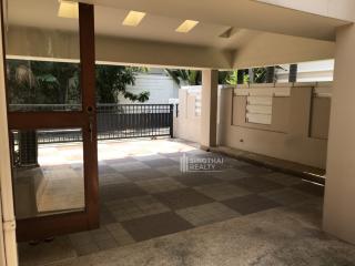 For RENT : House Nana / 4 Bedroom / 4 Bathrooms / 401 sqm / 160000 THB [5432129]