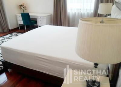 For RENT : House Phromphong / 3 Bedroom / 4 Bathrooms / 301 sqm / 160000 THB [6200925]