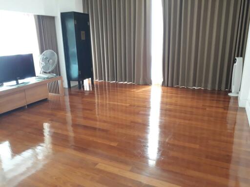 For RENT : Le Raffine Jambunuda Sukhumvit 31 / 3 Bedroom / 4 Bathrooms / 350 sqm / 160000 THB [9325145]