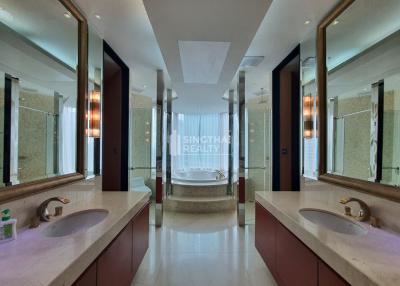 For RENT : The Infinity / 3 Bedroom / 3 Bathrooms / 226 sqm / 160000 THB [9944169]