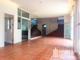 For RENT : Office Ekkamai / 3 Bedroom / 3 Bathrooms / 426 sqm / 170000 THB [6816149]