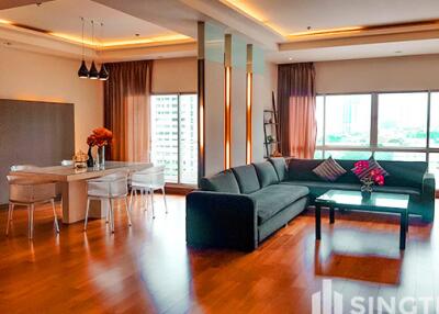 For RENT : Royal Residence Park / 4 Bedroom / 4 Bathrooms / 271 sqm / 170000 THB [8111399]