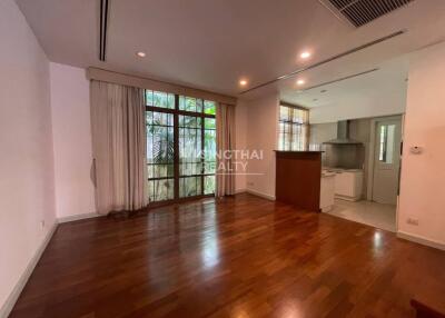 For RENT : House Phrakanong / 4 Bedroom / 5 Bathrooms / 394 sqm / 170000 THB [9328812]