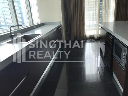 For RENT : Le Raffine Jambunuda Sukhumvit 31 / 3 Bedroom / 4 Bathrooms / 351 sqm / 180000 THB [4266131]