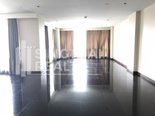 For RENT : Le Raffine Jambunuda Sukhumvit 31 / 3 Bedroom / 4 Bathrooms / 351 sqm / 180000 THB [4266131]