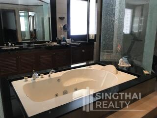 For RENT : President Park Sukhumvit 24 / 3 Bedroom / 4 Bathrooms / 526 sqm / 180000 THB [5502122]