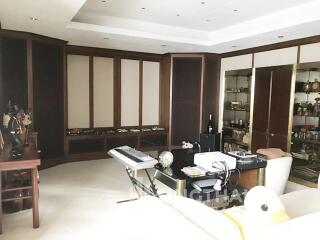 For RENT : President Park Sukhumvit 24 / 3 Bedroom / 4 Bathrooms / 526 sqm / 180000 THB [5502122]