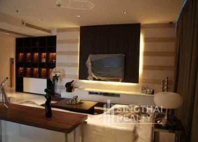 For RENT : Athenee Residence / 3 Bedroom / 4 Bathrooms / 216 sqm / 180000 THB [6226786]