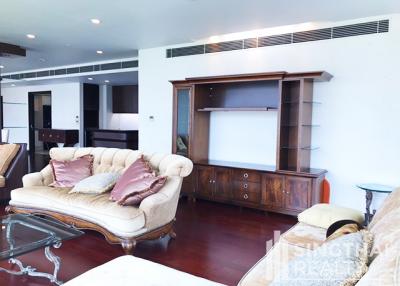 For RENT : The Park Chidlom / 3 Bedroom / 4 Bathrooms / 288 sqm / 180000 THB [8027371]