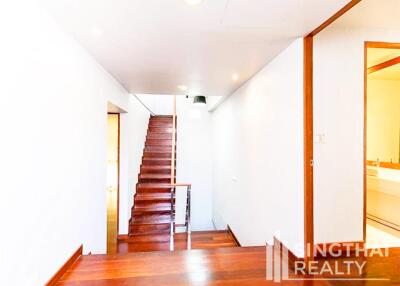 For RENT : House Phromphong / 4 Bedroom / 4 Bathrooms / 551 sqm / 180000 THB [8257237]