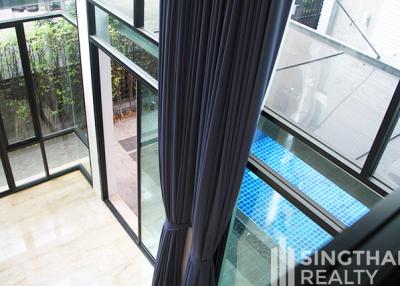 For RENT : House Phromphong / 6 Bedroom / 7 Bathrooms / 421 sqm / 180000 THB [8599958]