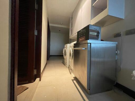 For RENT : Le Raffine Jambunuda Sukhumvit 31 / 3 Bedroom / 3 Bathrooms / 366 sqm / 180000 THB [8611281]