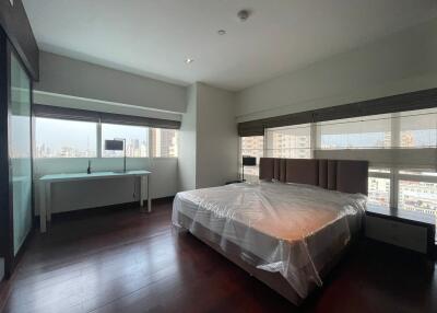 For RENT : Le Raffine Jambunuda Sukhumvit 31 / 3 Bedroom / 3 Bathrooms / 366 sqm / 180000 THB [8611281]