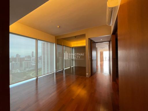 For RENT : Hansar Rajdamri / 2 Bedroom / 2 Bathrooms / 180 sqm / 180000 THB [9054552]