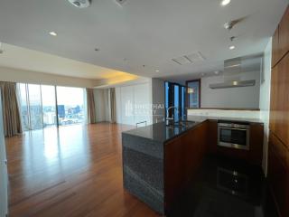 For RENT : Hansar Rajdamri / 2 Bedroom / 2 Bathrooms / 180 sqm / 180000 THB [9054552]