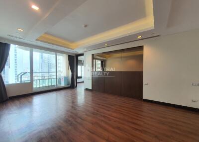 For RENT : Ideal 24 / 4 Bedroom / 5 Bathrooms / 326 sqm / 180000 THB [3962018]