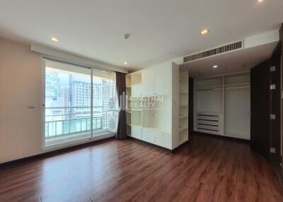 For RENT : Ideal 24 / 4 Bedroom / 5 Bathrooms / 326 sqm / 180000 THB [3962018]