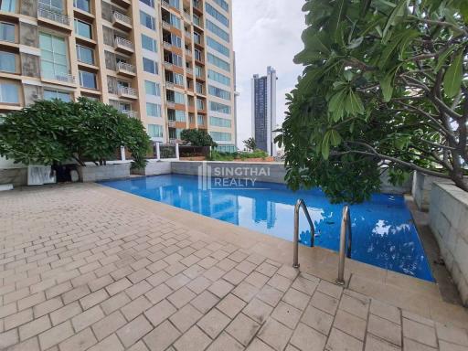 For RENT : The Empire Place / 3 Bedroom / 3 Bathrooms / 303 sqm / 180000 THB [10548824]