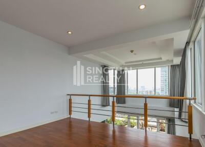 For RENT : Baan Siri 24 / 4 Bedroom / 4 Bathrooms / 306 sqm / 180000 THB [R10396]