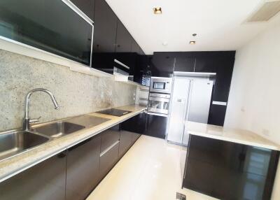 For RENT : Athenee Residence / 3 Bedroom / 3 Bathrooms / 215 sqm / 180000 THB [10649200]