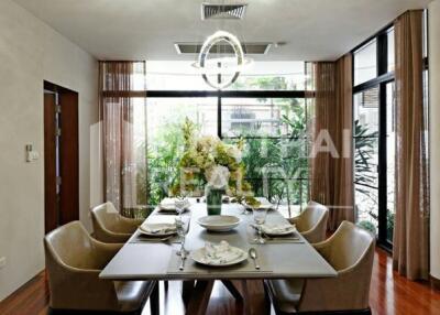 For RENT : House Phromphong / 3 Bedroom / 4 Bathrooms / 468 sqm / 190000 THB [4460045]