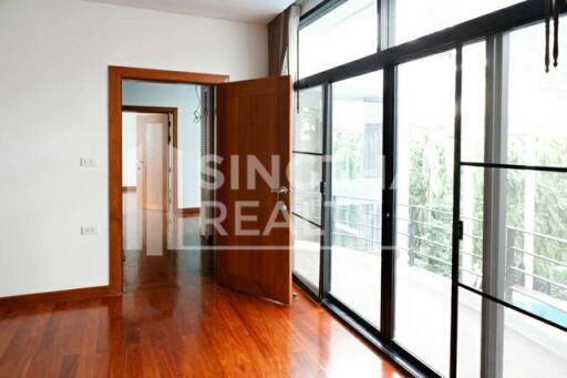 For RENT : House Phromphong / 4 Bedroom / 5 Bathrooms / 546 sqm / 190000 THB [4459979]