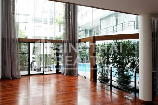 For RENT : House Phromphong / 4 Bedroom / 5 Bathrooms / 546 sqm / 190000 THB [4459979]