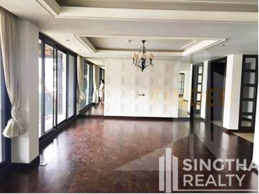 For RENT : Raveevan Suites / 4 Bedroom / 4 Bathrooms / 551 sqm / 190000 THB [8647962]