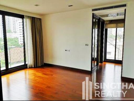 For RENT : Raveevan Suites / 4 Bedroom / 4 Bathrooms / 551 sqm / 190000 THB [8647962]