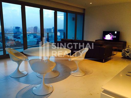 For RENT : 185 Rajadamri / 2 Bedroom / 2 Bathrooms / 196 sqm / 200000 THB [2354282]