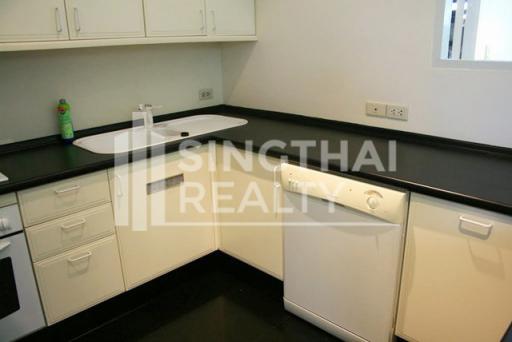 For RENT : House Thonglor / 6 Bedroom / 4 Bathrooms / 351 sqm / 200000 THB [3786281]