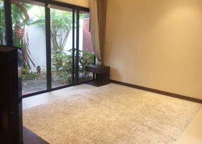 For RENT : House Thonglor / 4 Bedroom / 5 Bathrooms / 401 sqm / 200000 THB [3855044]