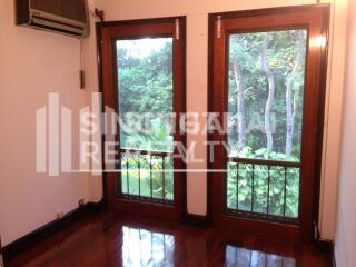 For RENT : House Phrakanong / 3 Bedroom / 3 Bathrooms / 401 sqm / 200000 THB [4039271]